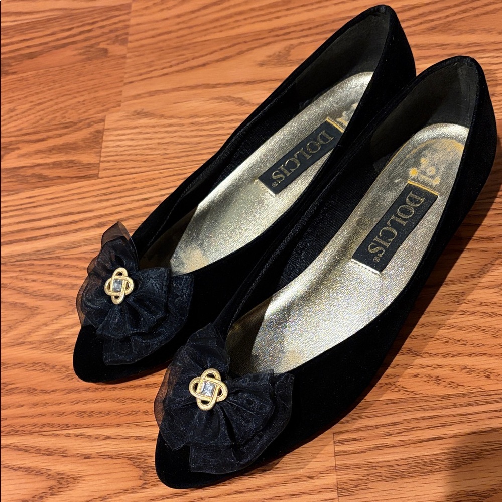 Dolcis Black Velvet Bow Pointed Toe Flats